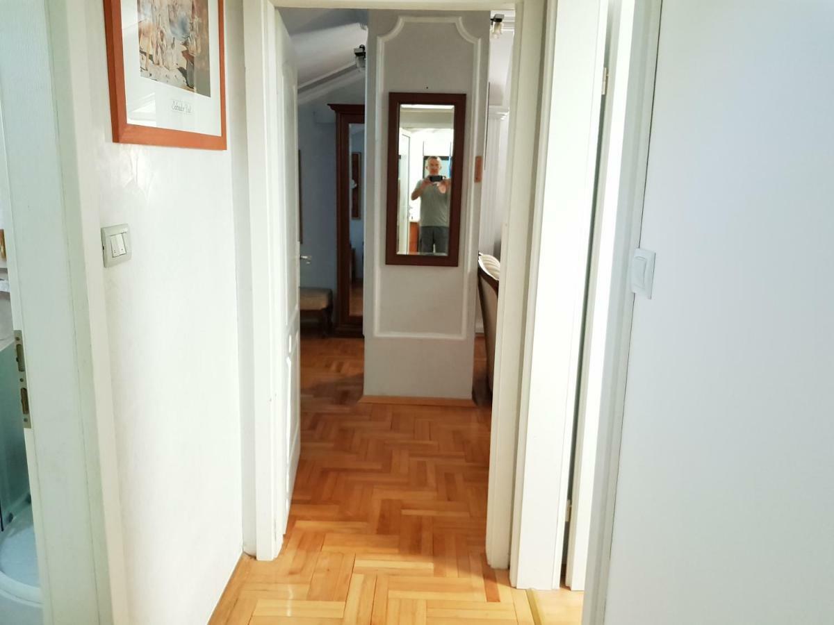 Emi Appartement Budva Buitenkant foto
