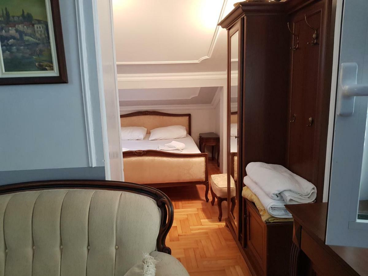 Emi Appartement Budva Buitenkant foto