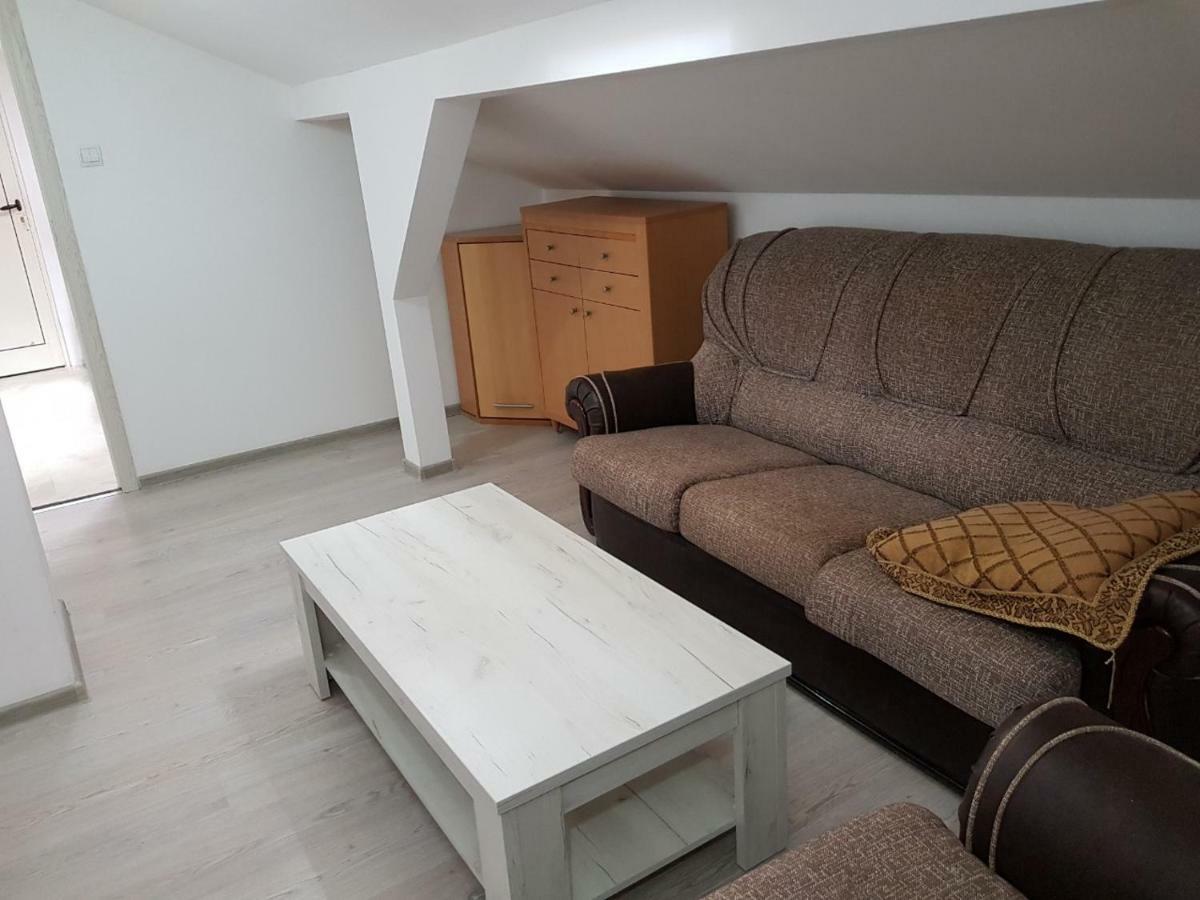 Emi Appartement Budva Buitenkant foto